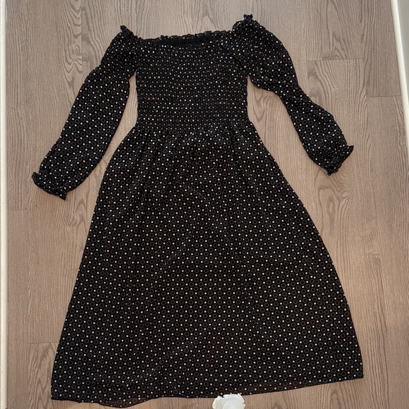 Aritzia Black and White Midi Dress - Picture 1 of 2